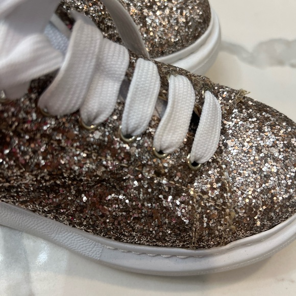 Girls Alexander McQueen runners - Picture 7 of 12